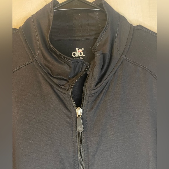 ALO yoga cool fit‎ black long sleeve nylon jacket size large - Picture 1 of 15